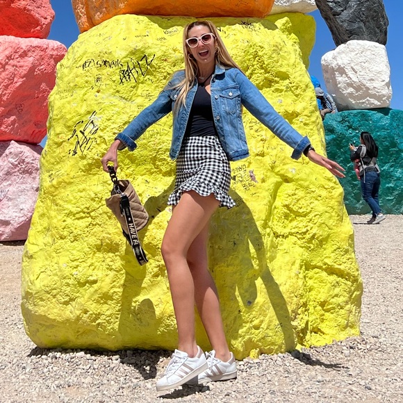 Checkered Mini Skirt - Picture 3 of 3